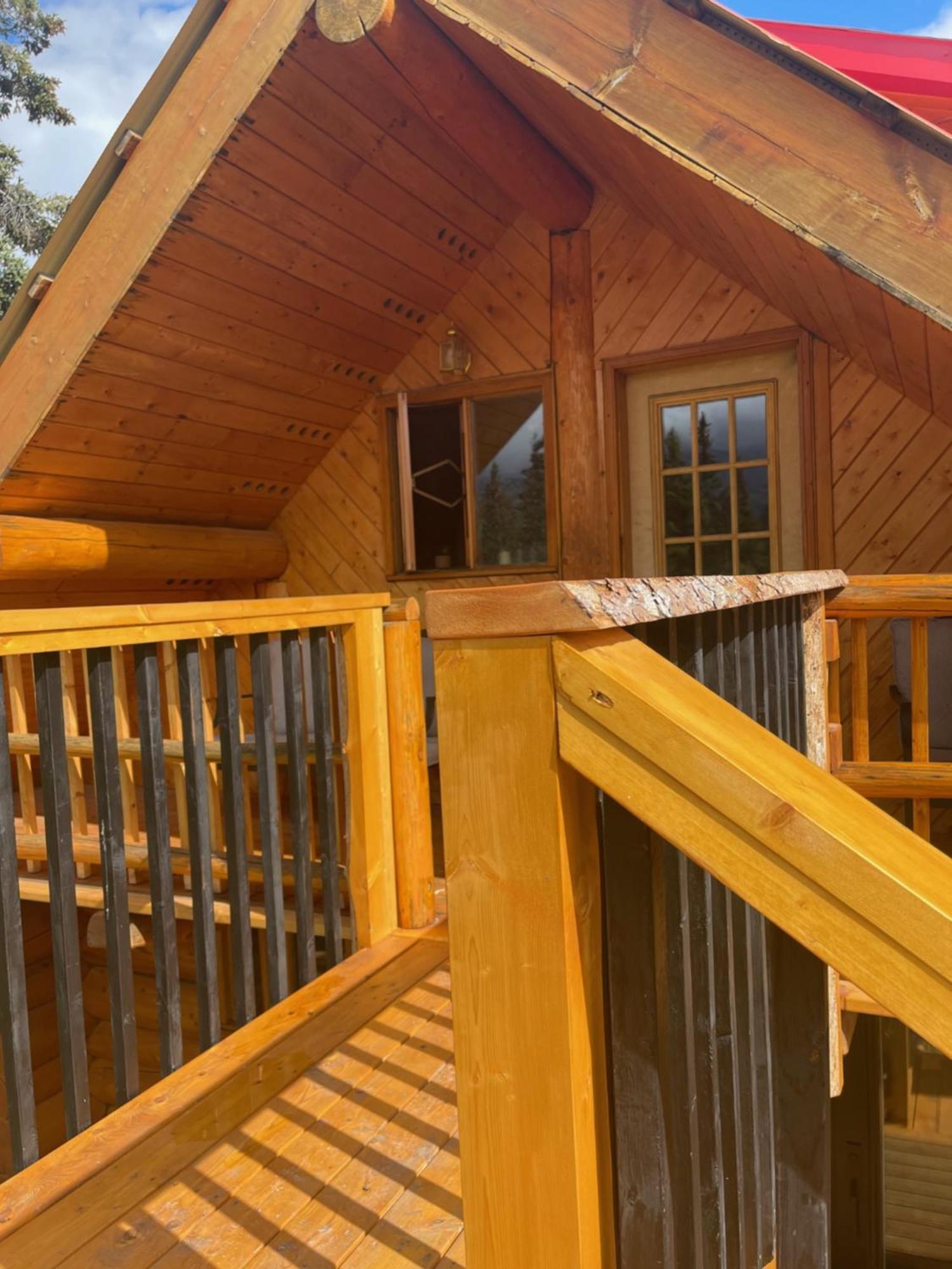 Mount Logan Ecolodge & Retreat Center เฮนส์จังก์ชัน ภายนอก รูปภาพ