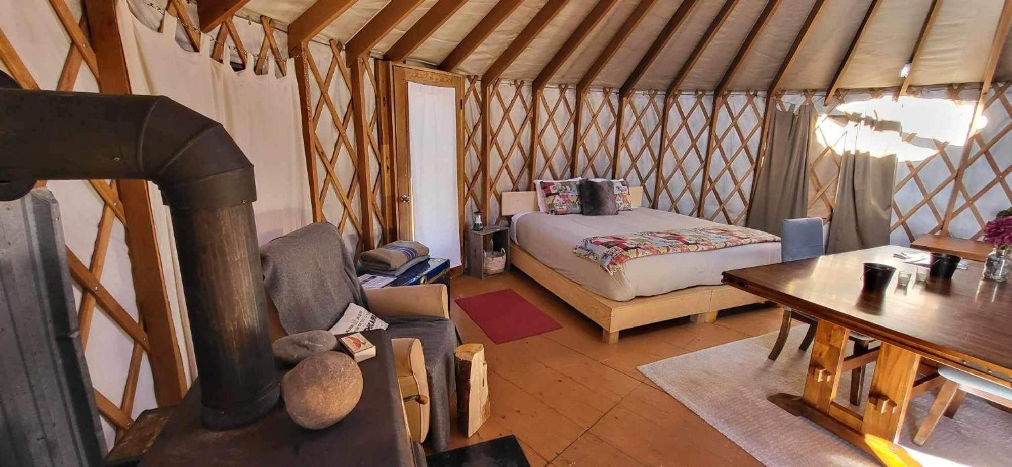 Mount Logan Ecolodge & Retreat Center เฮนส์จังก์ชัน ภายนอก รูปภาพ